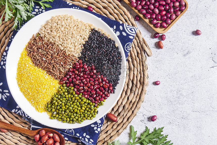 中指研究院：2025年上半年法拍房成交情况统计