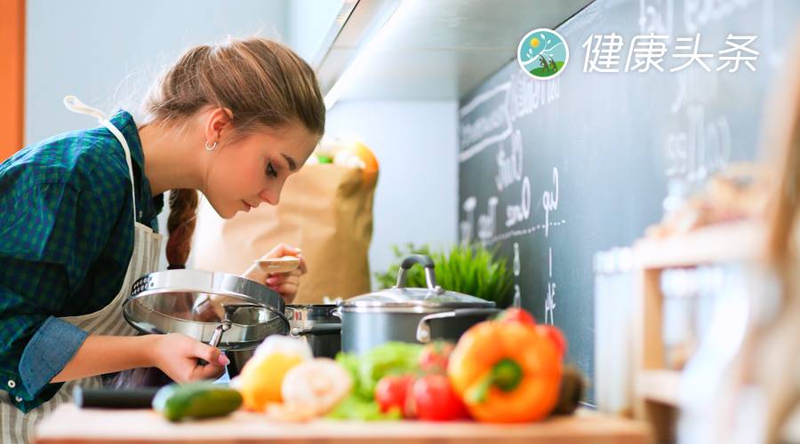 全国夏粮小麦收获进度过半