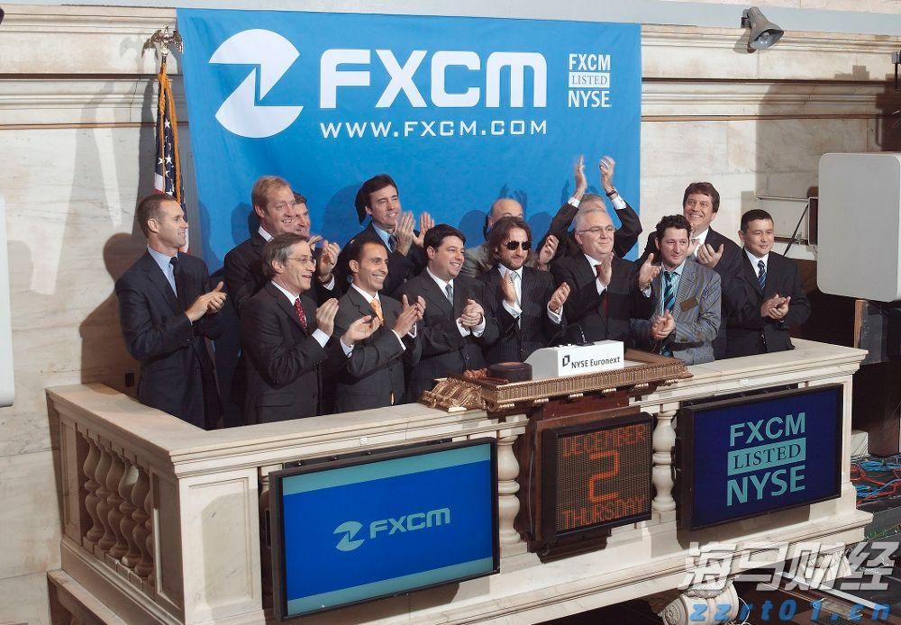 市委政法委召开今年第2次全体会议暨委员述职会议