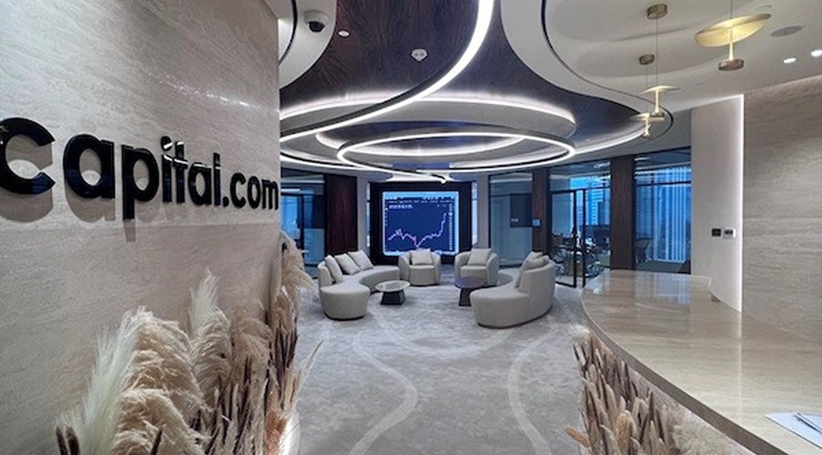 浔郁春光好 田间育苗忙